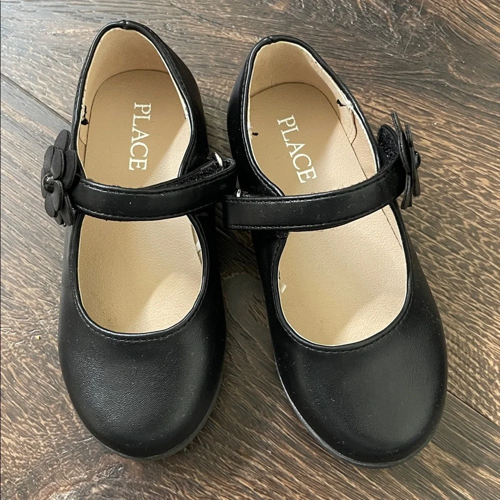 The Children's Place Toddler Girls Closed Toe Mary Jane Flats size 8